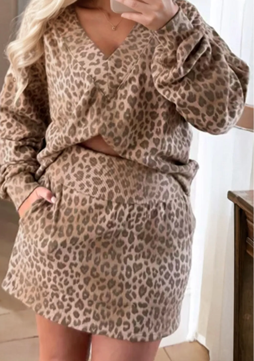 Leopard Print V Neck Pullover Skort Set