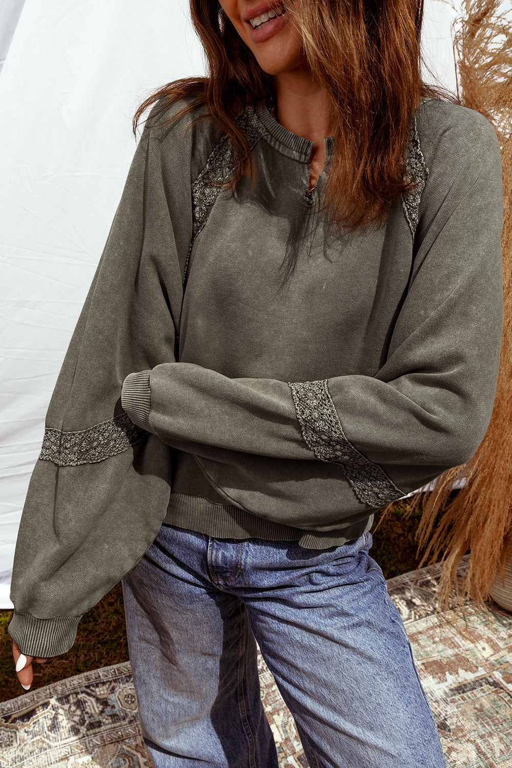 Lace Mineral Wash Baggy Sweatshirt